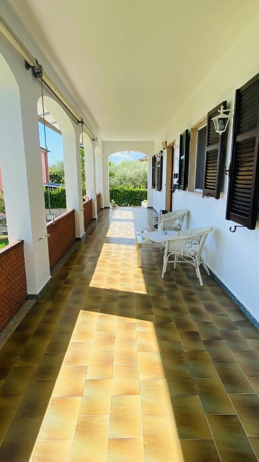 Villa Flora Affittacamere Luni Exterior photo